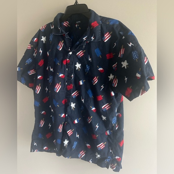 City Streets Patriotic Shirt Mens Button Up Short Sleeve Stars Stripes size L - Picture 2 of 6